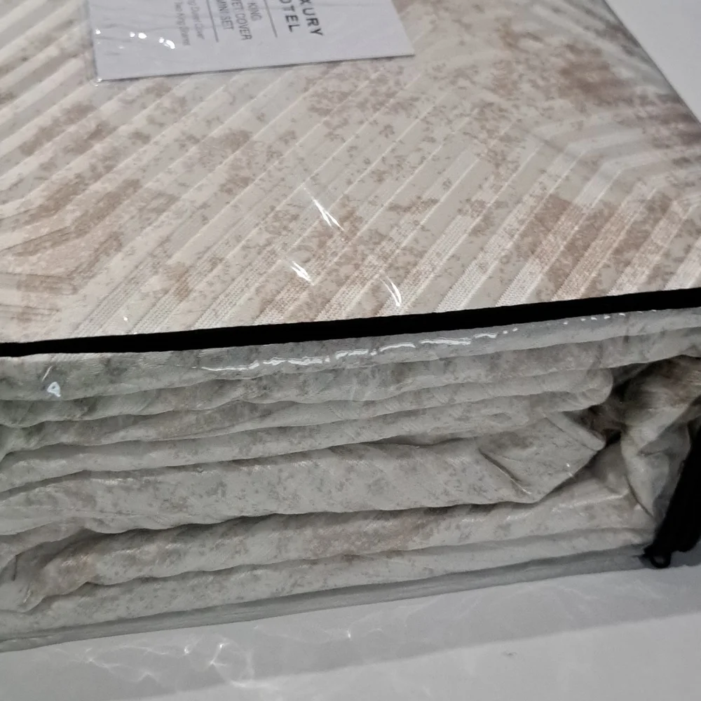 Luxury Hotel Devon Duvet Cover Mini Set